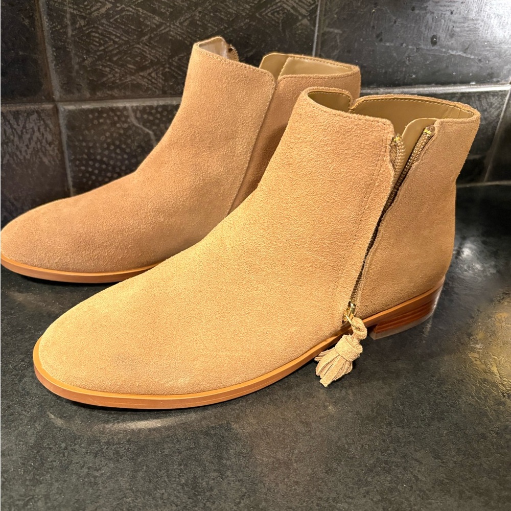 Kate Spade, short tan, suede leather boot. New